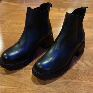 Steve Madden Black Chelsea Ankle Boots